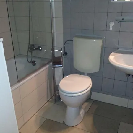 In Bewohntem Haus Sehnde